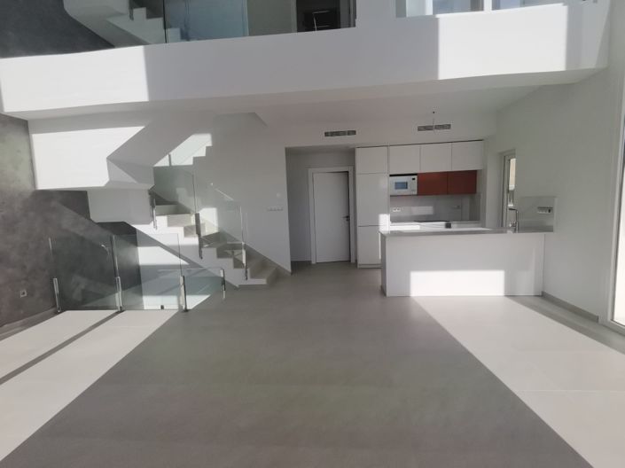 Image No.33-3 Bed Villa for sale