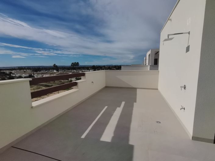 Image No.4-3 Bed Villa for sale