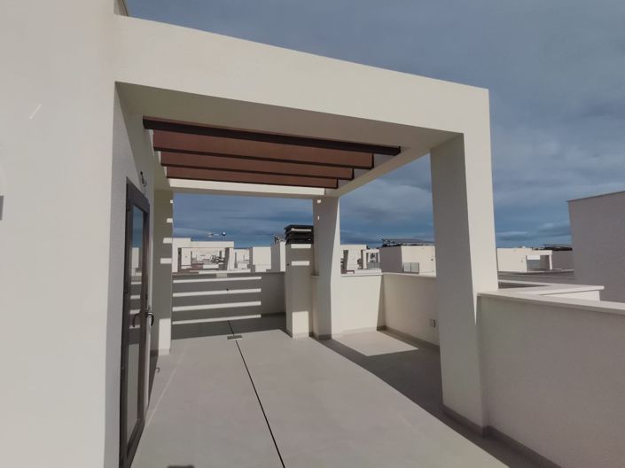 Image No.5-3 Bed Villa for sale