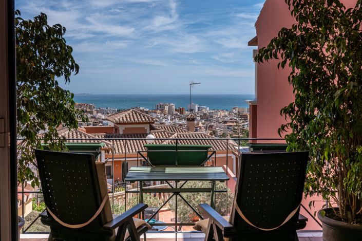 Image No.14-3 Bed Townhouse for sale