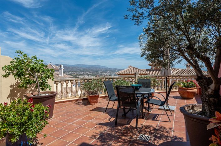 Image No.15-3 Bed Townhouse for sale