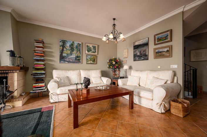 Image No.23-3 Bed Townhouse for sale