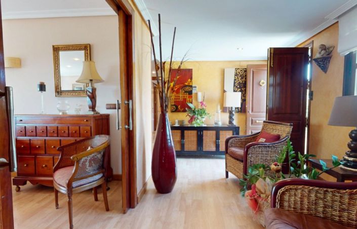 Image No.12-5 Bed Villa for sale