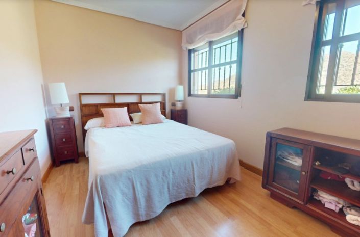 Image No.25-5 Bed Villa for sale