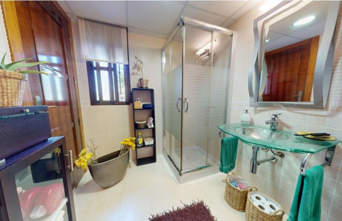 Image No.26-5 Bed Villa for sale