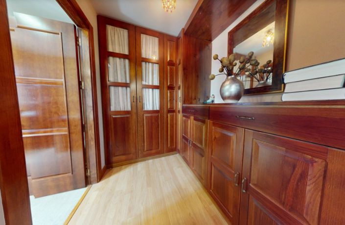 Image No.29-5 Bed Villa for sale