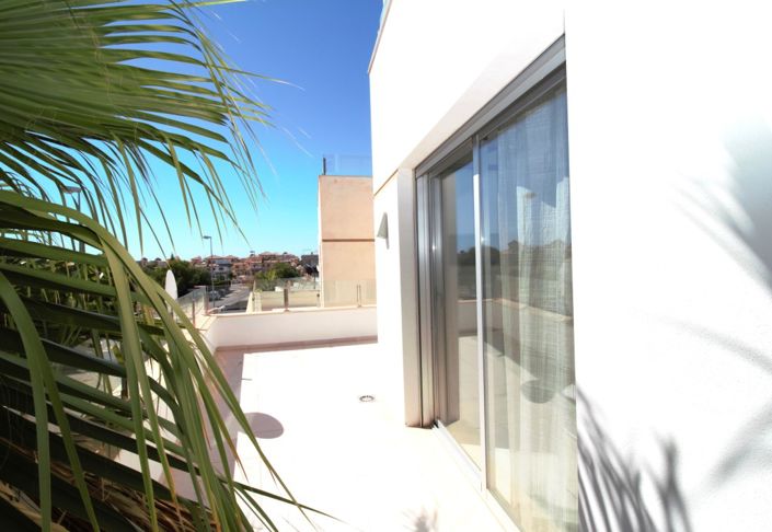 Image No.24-3 Bed Villa for sale