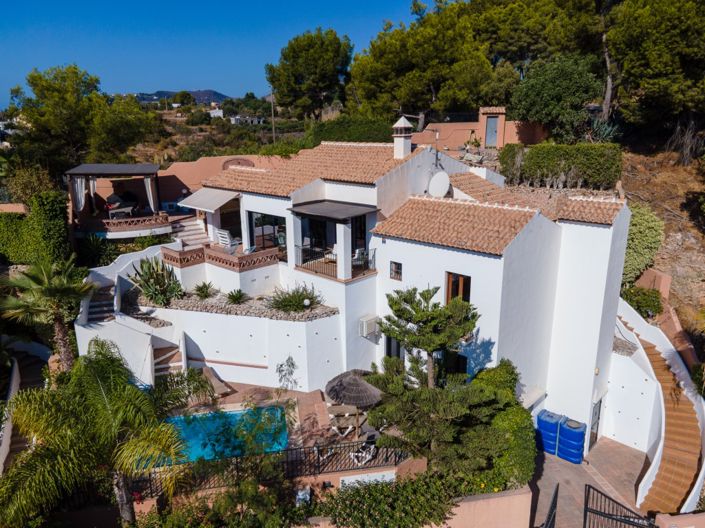 Image No.1-3 Bed Villa for sale