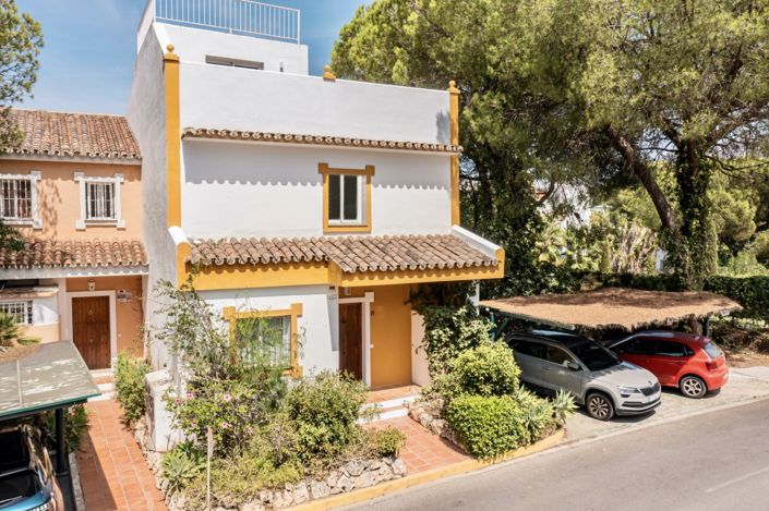Image No.1-4 Bed Townhouse for sale