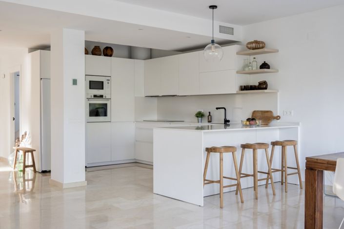 Image No.11-4 Bed Townhouse for sale