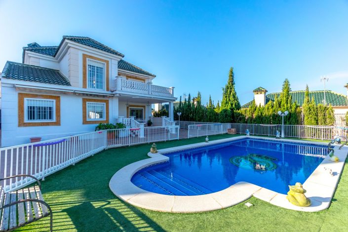 Image No.1-5 Bed Villa for sale