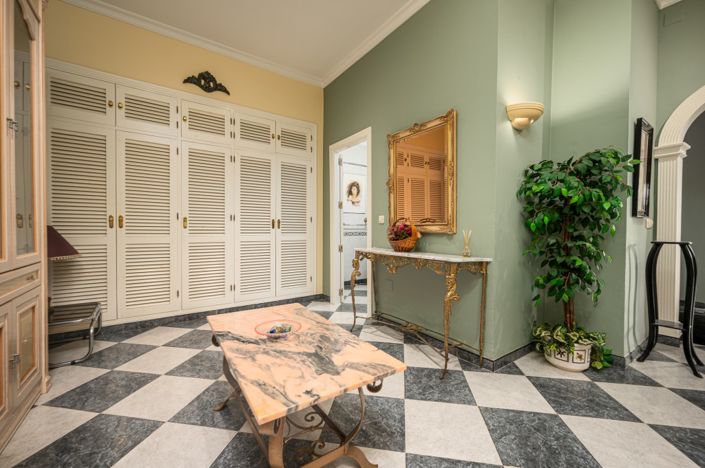 Image No.4-2 Bed Property for sale