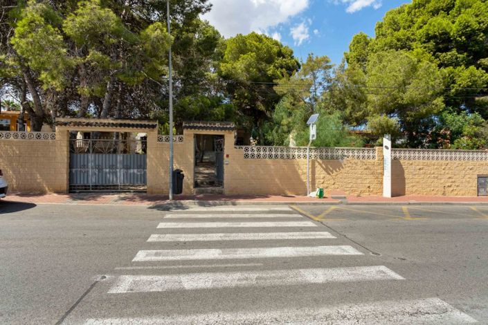 Image No.22-Villa de 8 chambres à vendre à Torrevieja