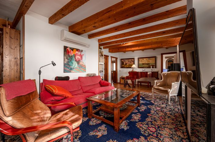 Image No.9-3 Bed Property for sale