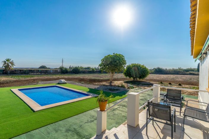 Image No.2-Propriété de 6 chambres à vendre à San Miguel de Salinas