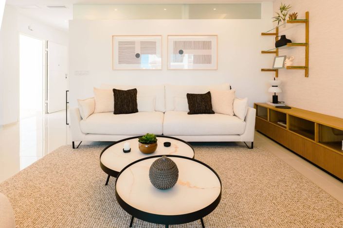 Image No.20-2 Bed Property for sale