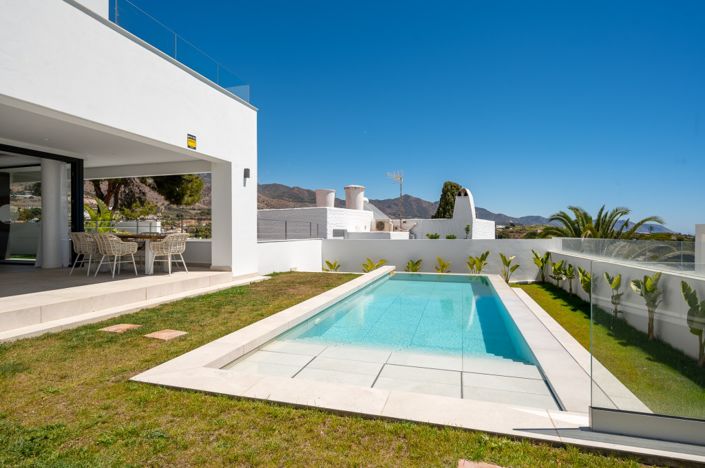 Image No.15-4 Bed Villa for sale