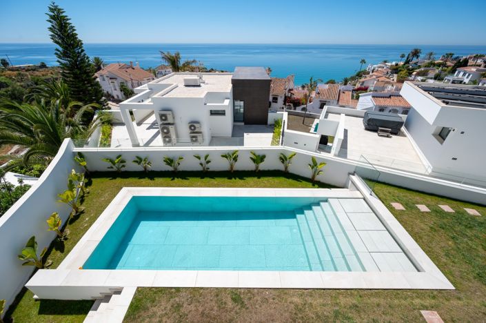 Image No.6-4 Bed Villa for sale