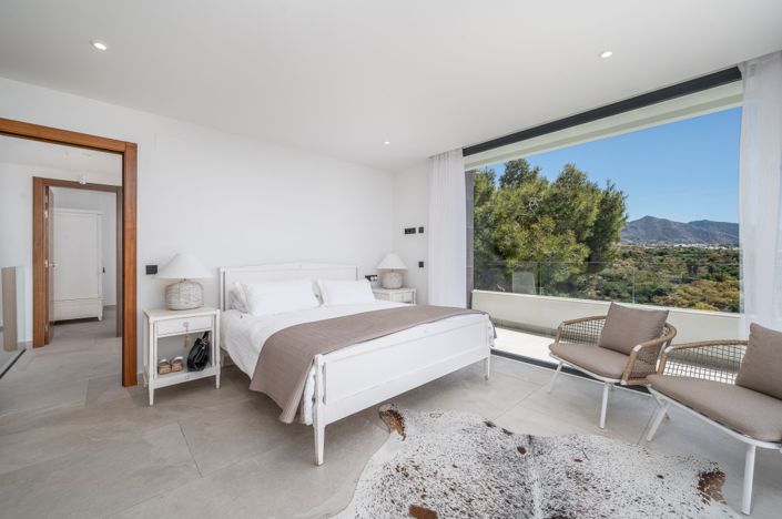 Image No.6-4 Bed Villa for sale