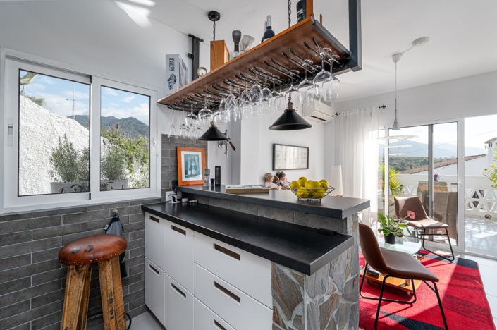 Image No.9-2 Bed Apartment for sale