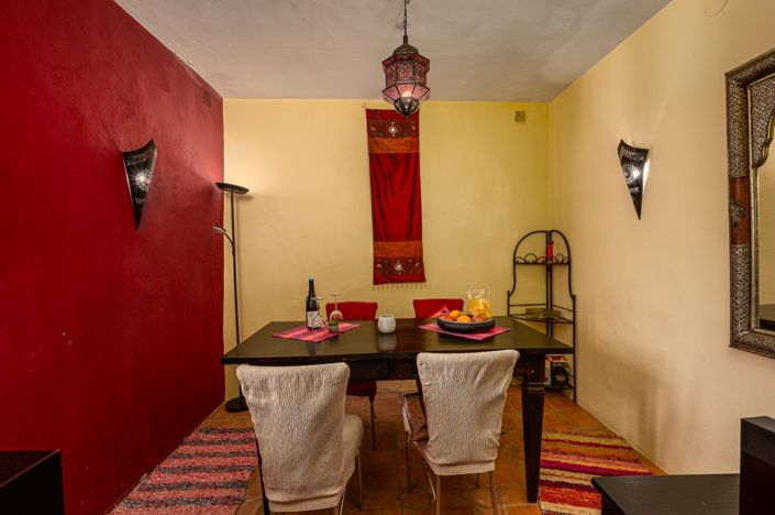 Image No.11-2 Bed Townhouse for sale