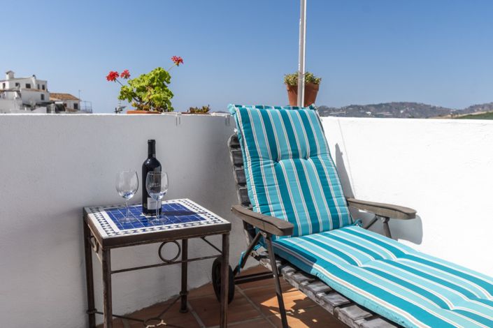 Image No.27-2 Bed Townhouse for sale