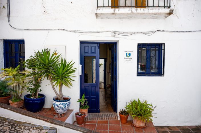 Image No.39-2 Bed Townhouse for sale