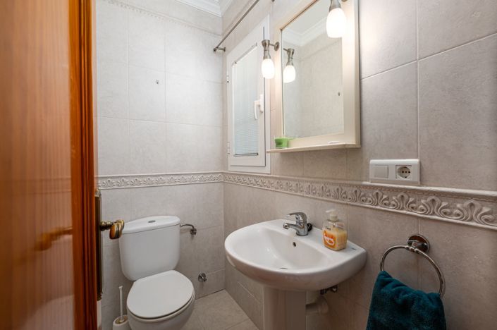 Image No.15-4 Bed Villa for sale