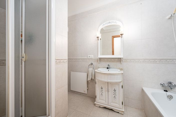 Image No.22-4 Bed Villa for sale