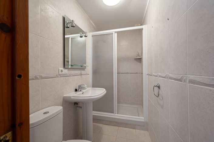 Image No.27-4 Bed Villa for sale