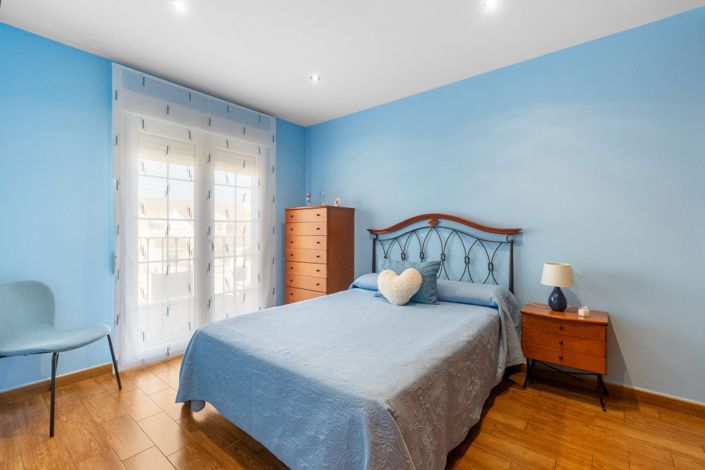 Image No.29-3 Bed Villa for sale