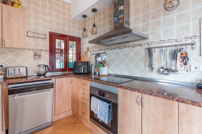 Image No.10-4 Bed Villa for sale