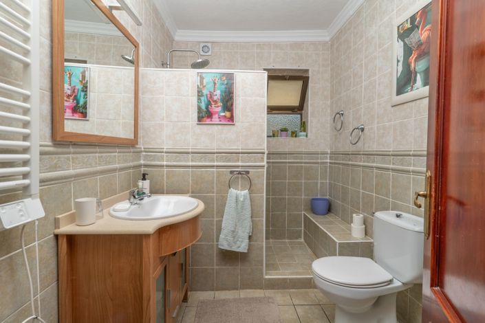 Image No.15-4 Bed Villa for sale