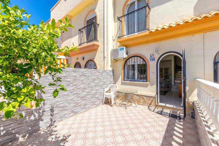 Image No.2-Maison de ville de 2 chambres à vendre à Orihuela