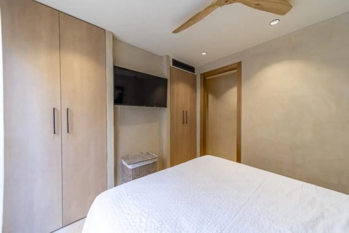 Image No.23-3 Bed Townhouse for sale