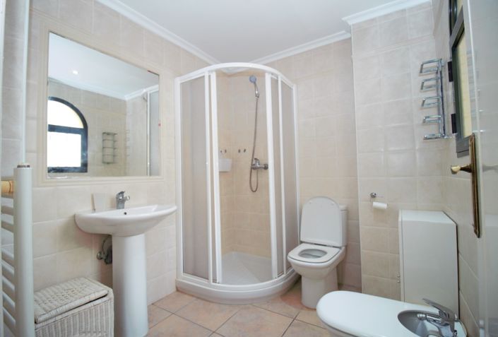 Image No.10-3 Bed Villa for sale