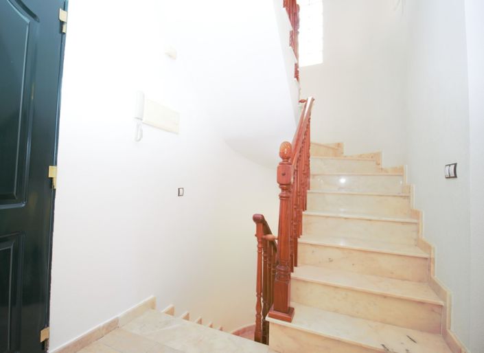 Image No.12-3 Bed Villa for sale