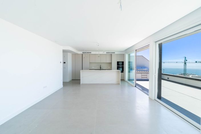 Image No.13-3 Bed Property for sale