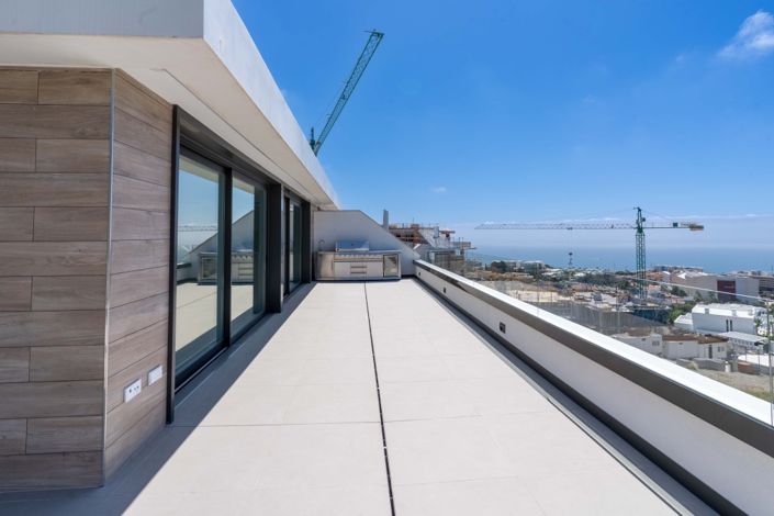 Image No.4-3 Bed Property for sale