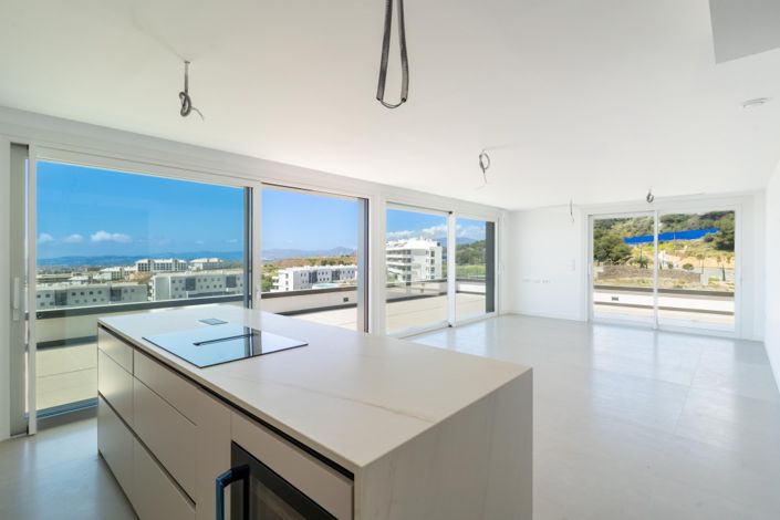 Image No.9-3 Bed Property for sale