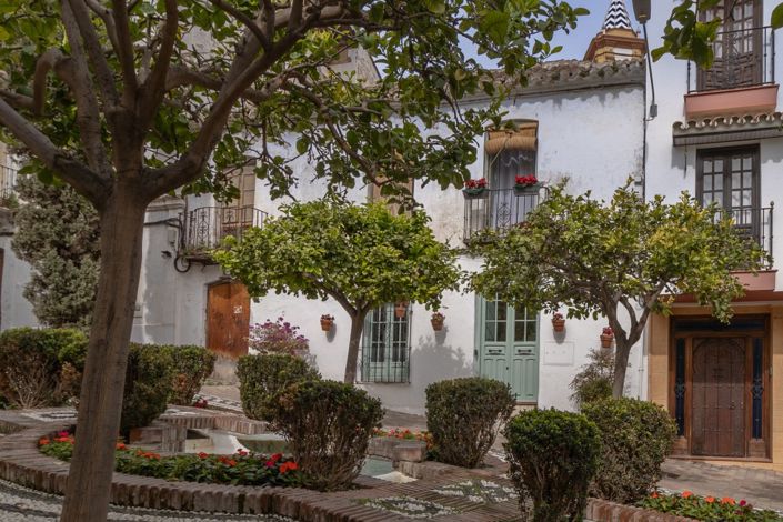 Image No.27-3 Bed Property for sale