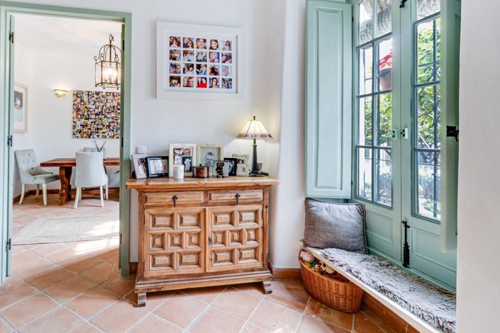 Image No.8-3 Bed Property for sale