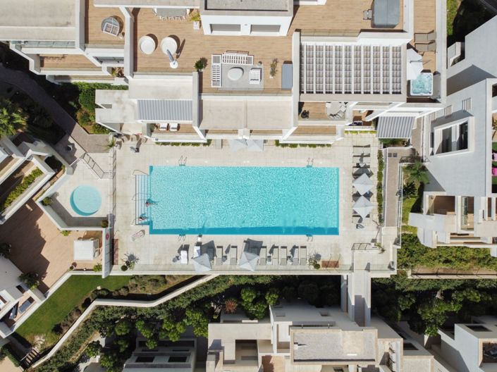 Image No.2-4 Bed Property for sale