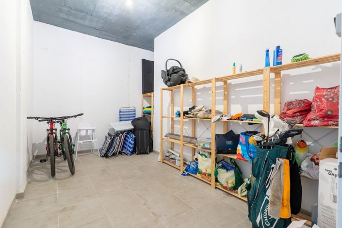 Image No.36-4 Bed Property for sale