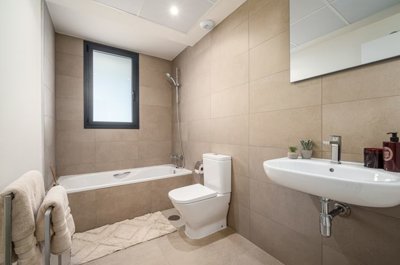 bzpaap114092985871024v0b9a7