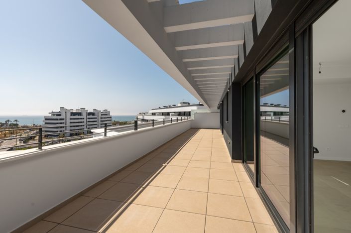 Image No.26-2 Bed Property for sale