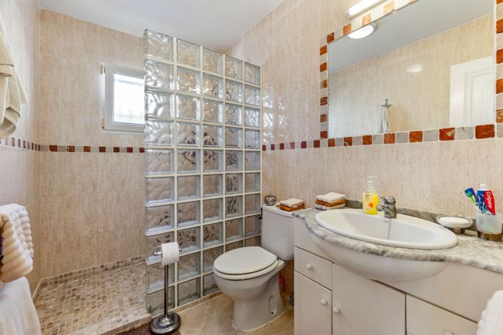 Image No.14-3 Bed Villa for sale