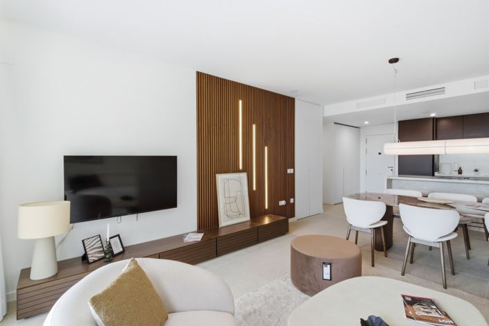 Image No.21-3 Bed Property for sale