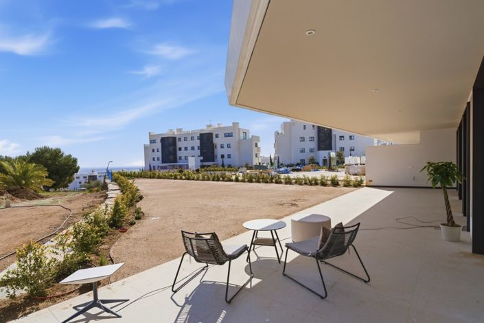 Image No.23-3 Bed Property for sale