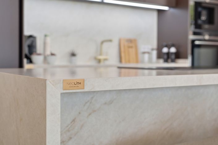 Image No.14-3 Bed Property for sale